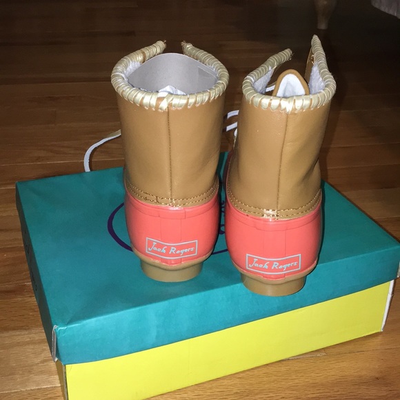 Jack Rogers - Picture 3 of 7